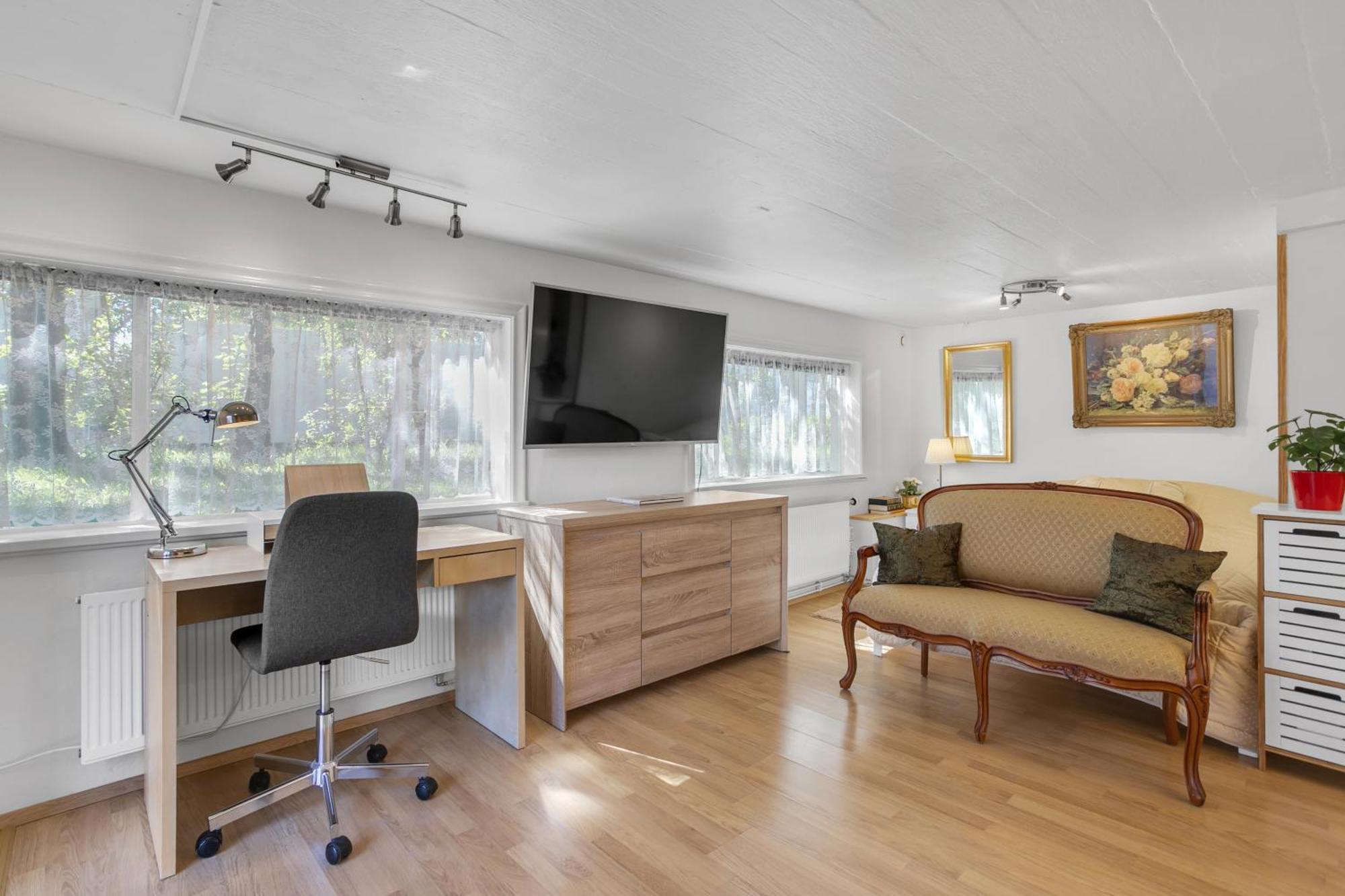 Lara Studio In Laugardalur Valley, Reykjavik Central Park And Botanical Garden, Private Entrance, Free Private Parking On Side Reiquiavique Exterior foto
