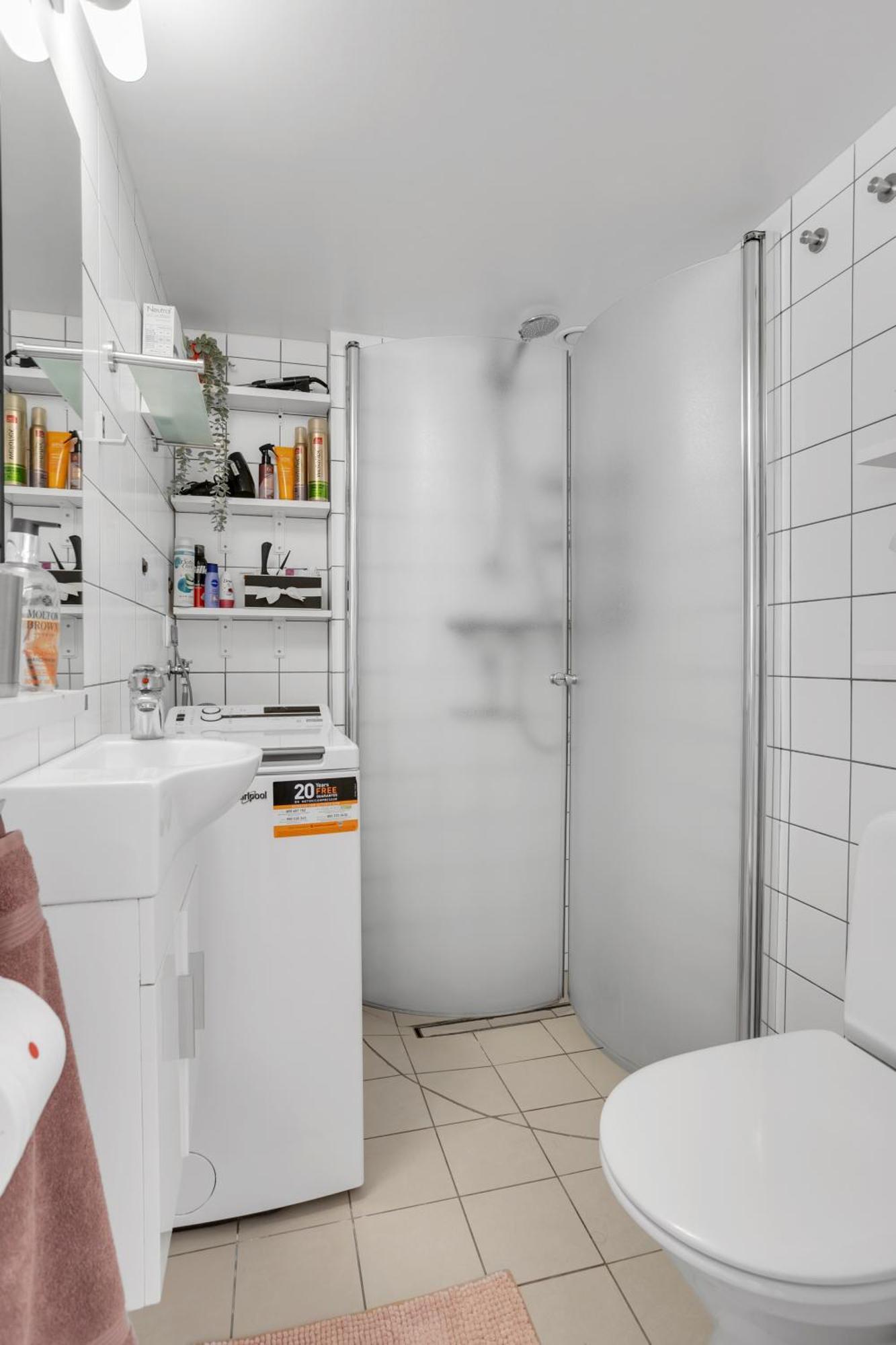 Lara Studio In Laugardalur Valley, Reykjavik Central Park And Botanical Garden, Private Entrance, Free Private Parking On Side Reiquiavique Exterior foto